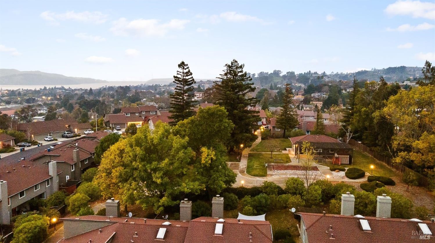1771 Casa Grande St, Benicia CA  94510-2337 exterior