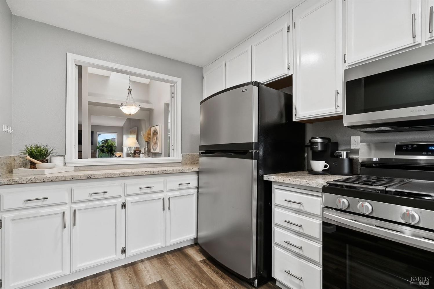 1771 Casa Grande St, Benicia CA  94510-2337 exterior