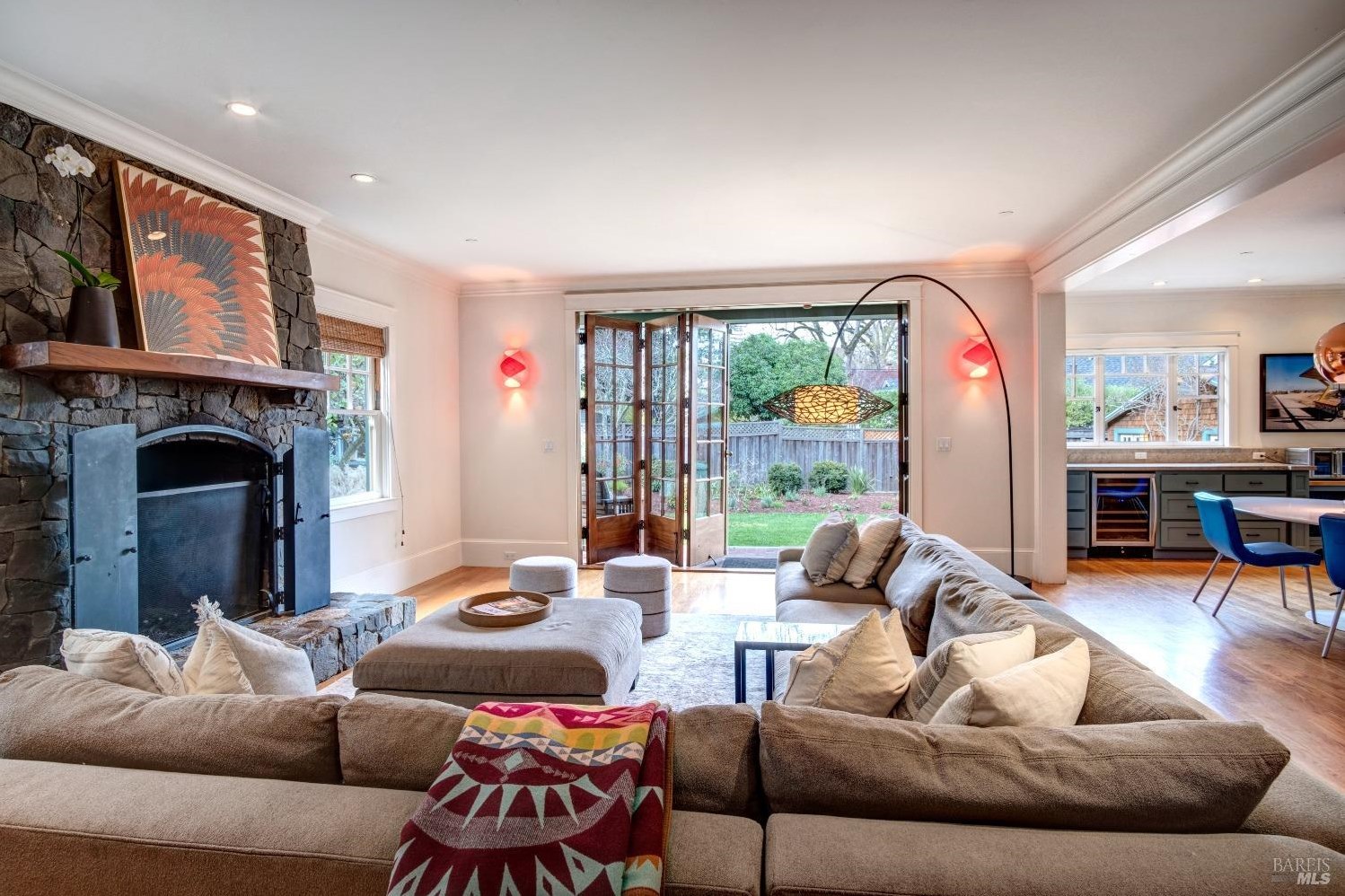 55 Alder Ave, San Anselmo CA 94960-1706 exterior