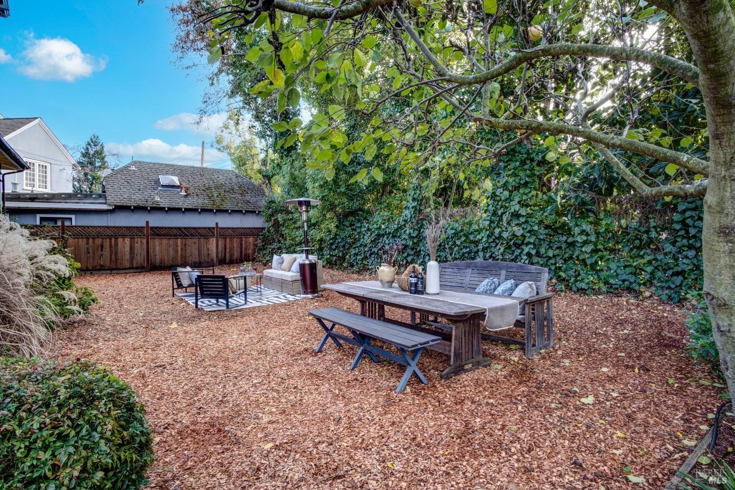 55 Alder Ave, San Anselmo CA 94960-1706 exterior