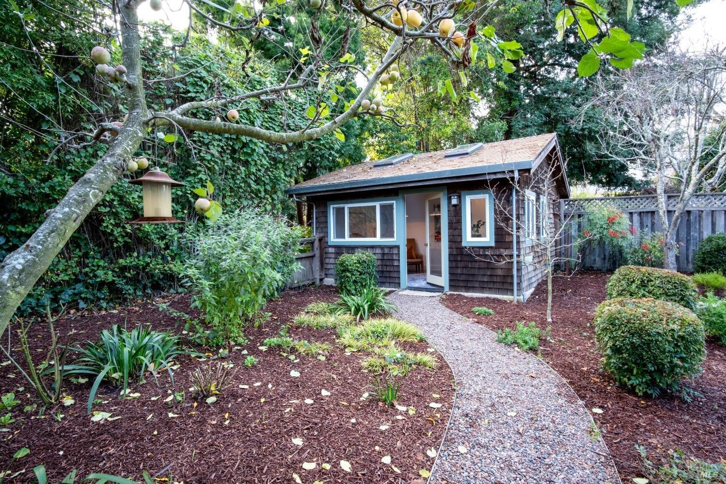 55 Alder Ave, San Anselmo CA 94960-1706 exterior