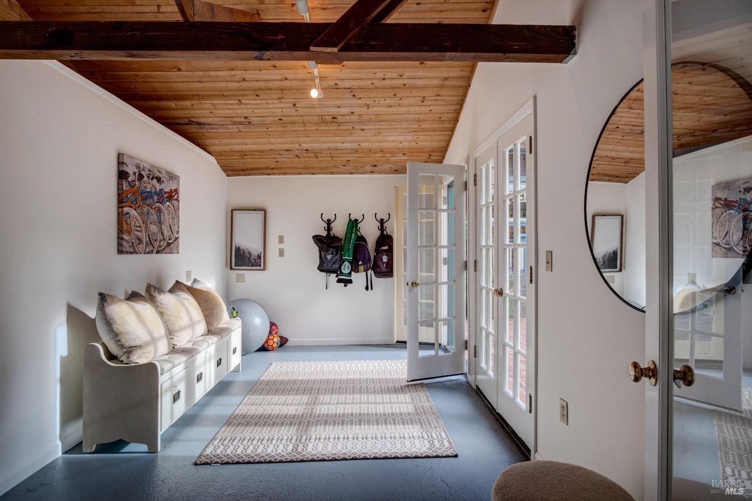 55 Alder Ave, San Anselmo CA 94960-1706 exterior