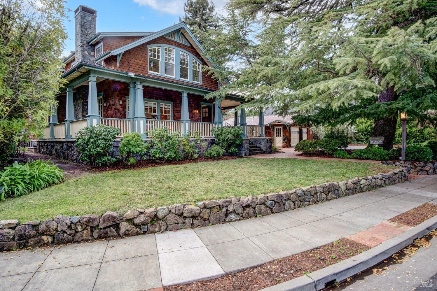 55 Alder Ave, San Anselmo CA 94960-1706 exterior