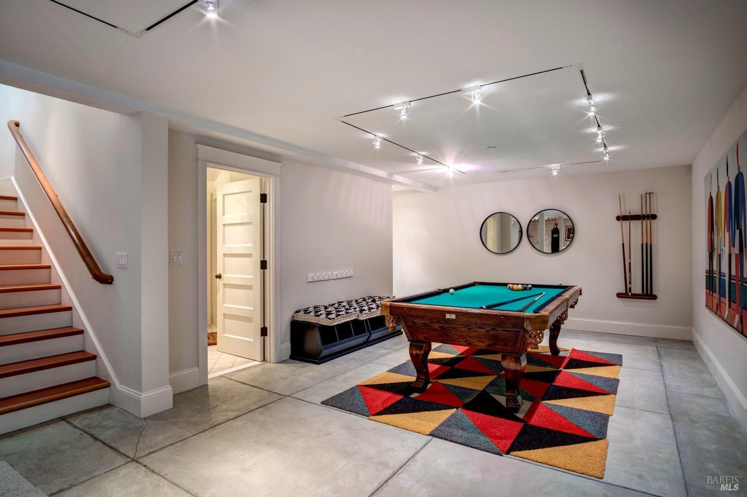 55 Alder Ave, San Anselmo CA 94960-1706 exterior