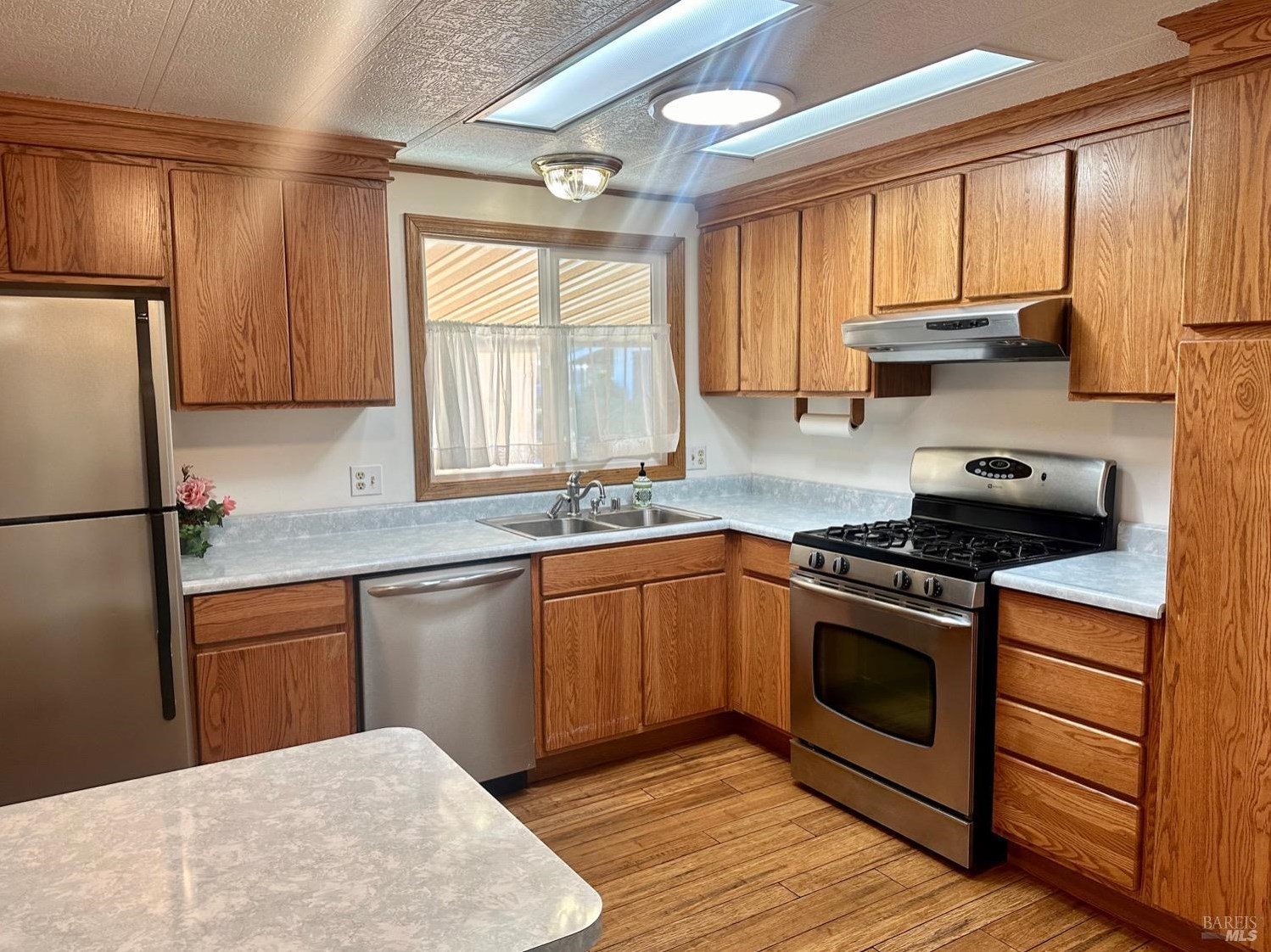 75 Bonita Pl, Ukiah, CA 95482-9416