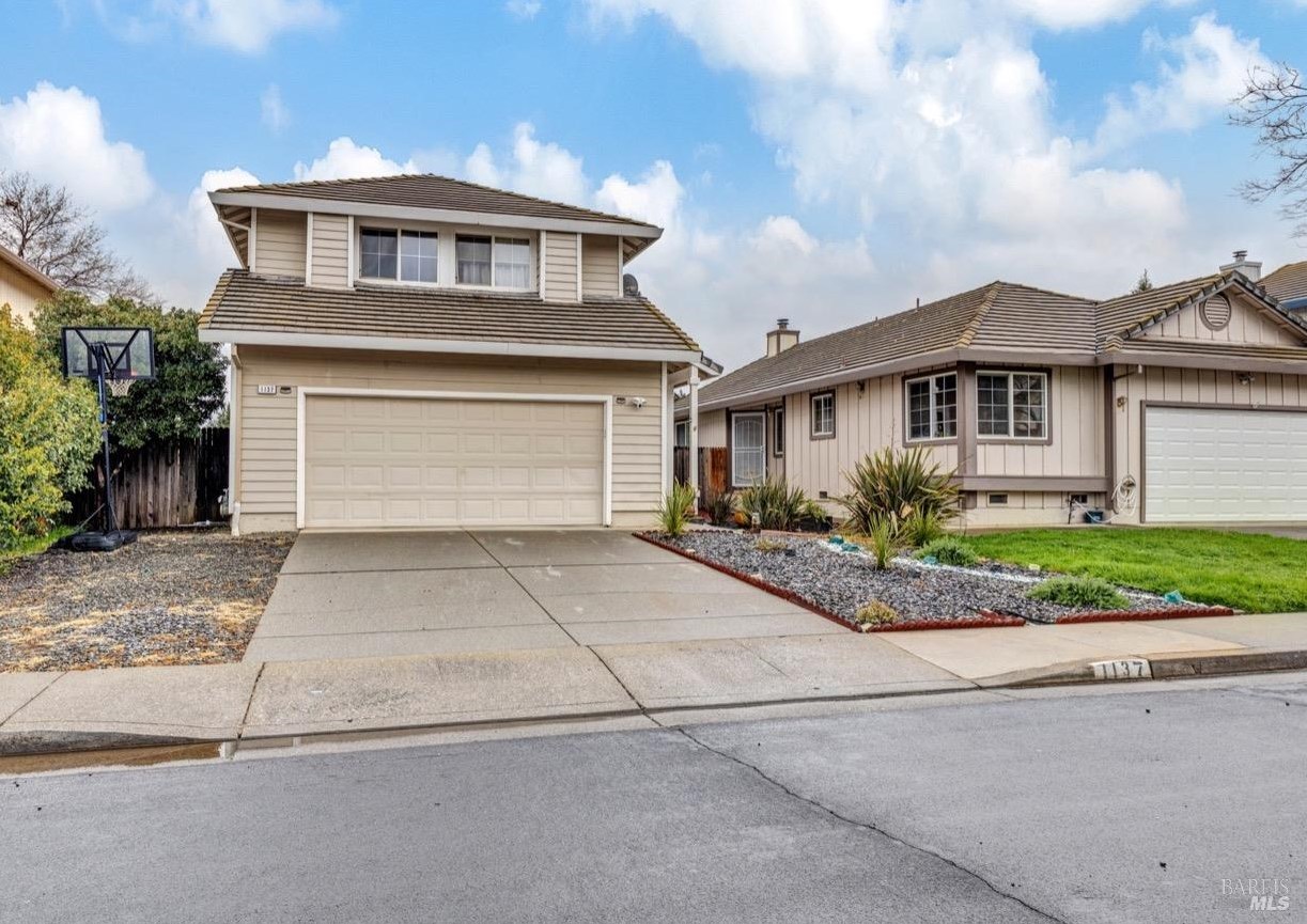 1137 Araquipa Ct, Vacaville CA  95687-6573 exterior