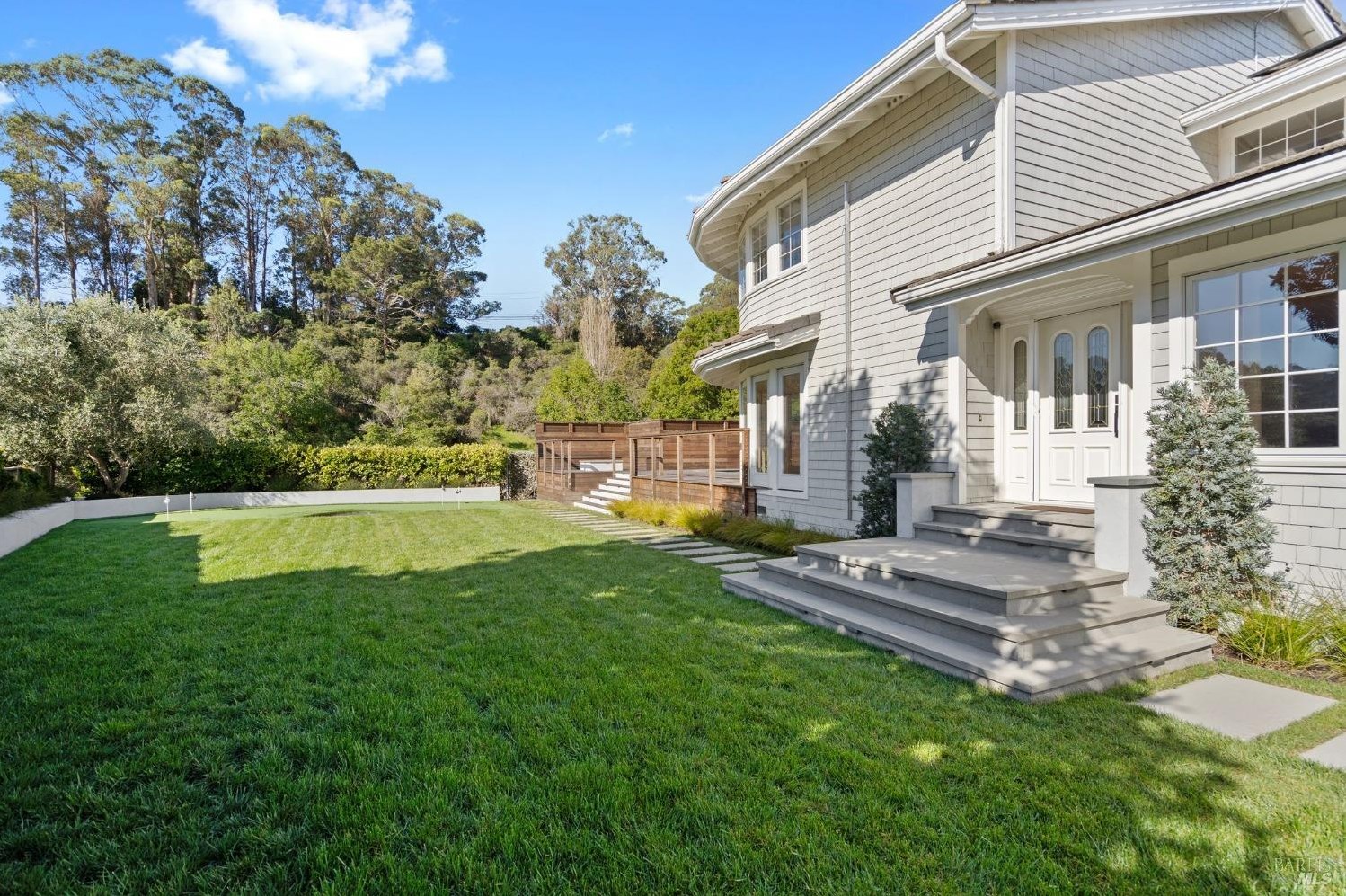 103 Trinidad Dr, Tiburon, CA 94920