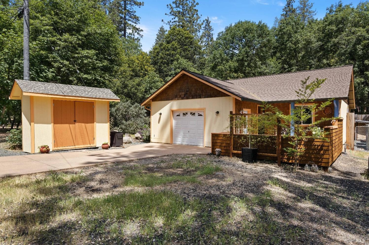 10720 Sycamore Rd, Middletown, CA 95461-9583