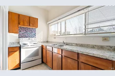 705 Tupper Street, Santa Rosa, CA 95404 - Photo 6