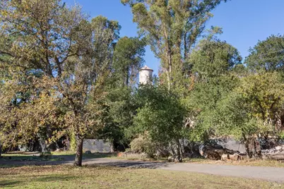18350 Sierra Drive, Sonoma, CA 95476 - Photo 4
