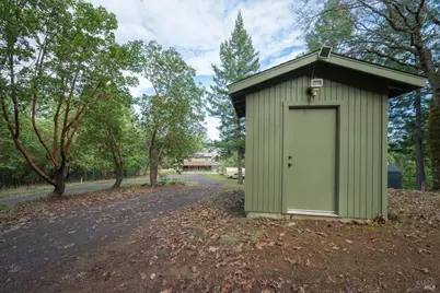 8450 Orr Springs Road, Ukiah, CA 95482 - Photo 22