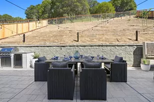 27 Erin Dr, San Rafael, CA 94903 - Photo 38