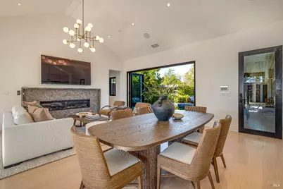 110 Vintners Court, Napa, CA 94559 - Photo 8