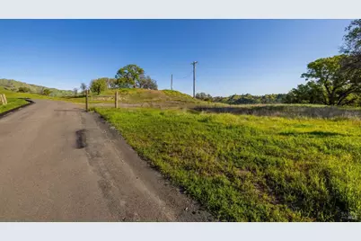 8725 Quail Canyon Road, Vacaville, CA 95688 - Photo 58