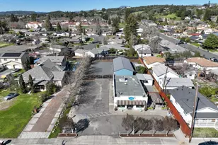 555 Powell Ave, Healdsburg, CA 95448 - Photo 34