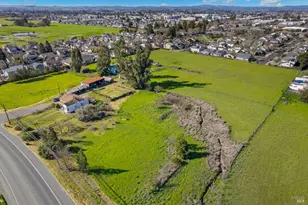 3015 Petaluma Hill Rd, Santa Rosa, CA 95404 - Photo 2