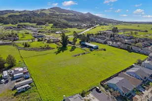 3015 Petaluma Hill Rd, Santa Rosa, CA 95404 - Photo 1