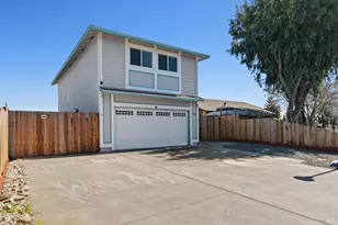 1171 N Bush St, Ukiah, CA 95482 - Photo 2