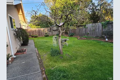 223 Camellia Street, Fairfield, CA 94533 - Photo 18