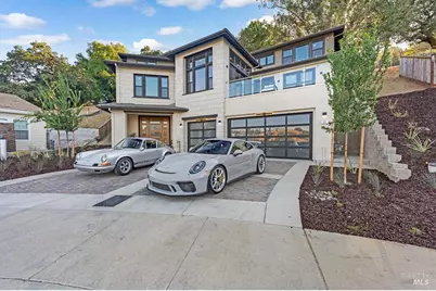 22 Oak Knoll Court, Petaluma, CA 94952 - Photo 2