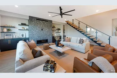 22 Oak Knoll Court, Petaluma, CA 94952 - Photo 2