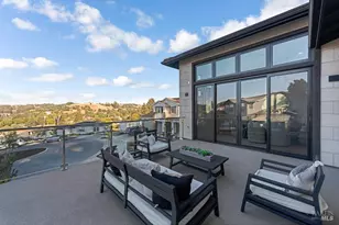 22 Oak Knoll Ct, Petaluma, CA 94952 - Photo 10