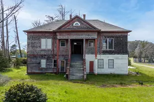 19750 S Hwy 1, Manchester, CA 95459 - Photo 2