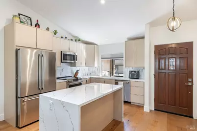 882 Professional Drive, Napa, CA 94558 - Photo 2