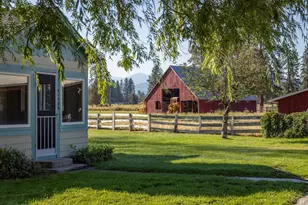 41406 Lonquist Ln, Hat Creek, CA 96040 - Photo 10