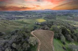 5066 Clayton Rd, Fairfield, CA 94534 - Photo 2