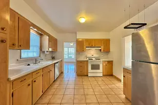 639 E 5th St, Benicia, CA 94510 - Photo 14