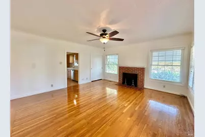 639 E 5th Street, Benicia, CA 94510 - Photo 4