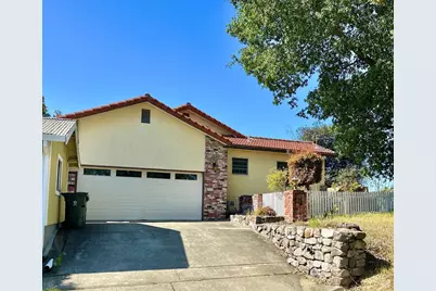 639 E 5th Street, Benicia, CA 94510 - Photo 48