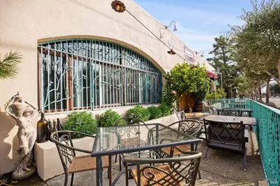 504 N Cloverdale Boulevard, Cloverdale, CA 95425 - Photo 2