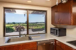 1150 Bayview Ave, Napa, CA 94559 - Photo 34