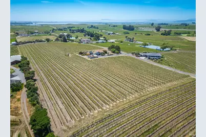 1150 Bayview Avenue, Napa, CA 94559 - Photo 2