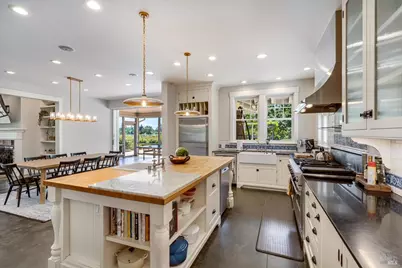 1079 Hedgeside Avenue, Napa, CA 94558 - Photo 6