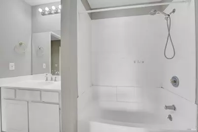 566 Santa Alicia Drive, Rohnert Park, CA 94928 - Photo 16