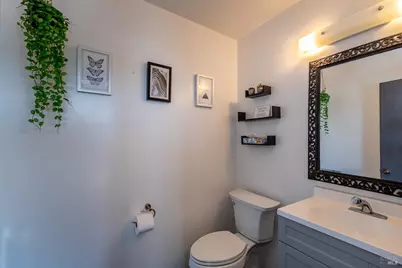451 College Avenue, Santa Rosa, CA 95401 - Photo 24