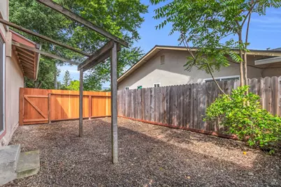883 Arbor Avenue, Sonoma, CA 95476 - Photo 32
