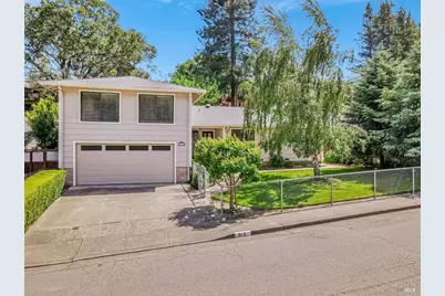 917 West Street, Petaluma, CA 94952 - Photo 1