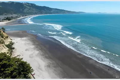 10 Park Avenue, Bolinas, CA 94924 - Photo 36