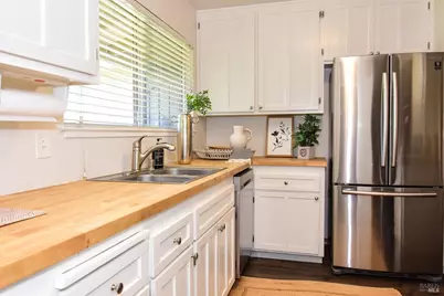 17884 San Carlos Drive, Sonoma, CA 95476 - Photo 10