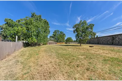 8185 Old Redwood Highway, Windsor, CA 95492 - Photo 6