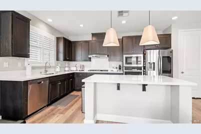 761 Razorbill Street, Vacaville, CA 95688 - Photo 8