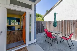 255 Schooner Ridge Ct, Dixon, CA 95620 - Photo 10