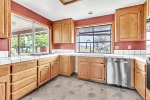 4043 Norman Ct, Vacaville, CA 95688 - Photo 18