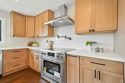 2087 1st Avenue, Napa, CA 94558 - Photo 12