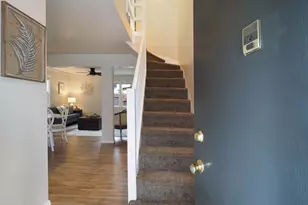 32 Lovejoy Way, Novato, CA 94949 - Photo 6