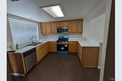 702 Daniels Avenue, Vallejo, CA 94590 - Photo 6